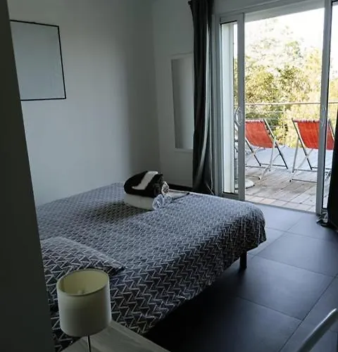 En Corse Du Sud - Golf D'ajaccio Vila *